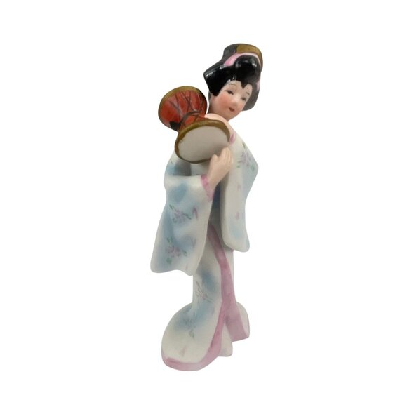 Vintage  Capodimonte Porcelain Japanese Geisha Figurine In Traditional Kimono Wi - Picture 1 of 14